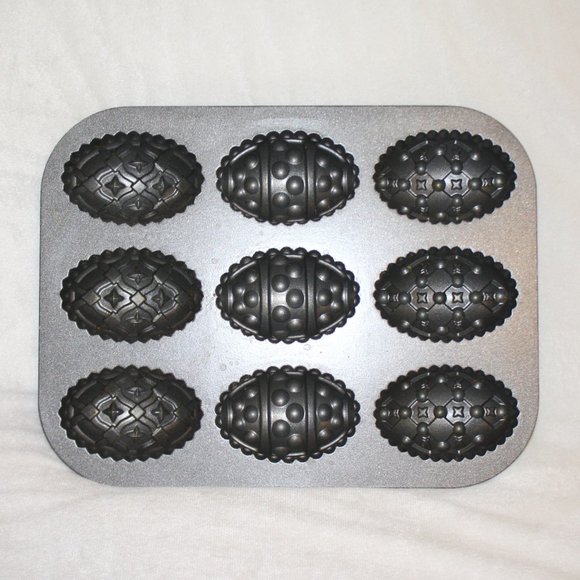 Nordicware Egg Muffin Pan - Picture 1 of 6